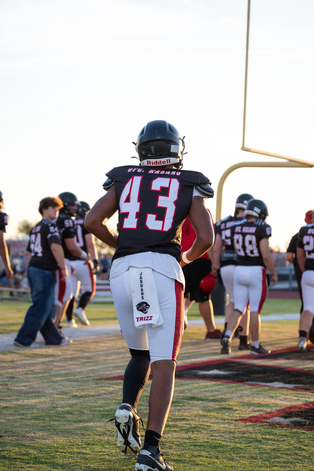 Jag running back to the huddle